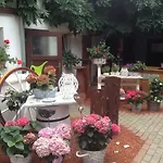 Lägenhet Uwe's Sporthuette *