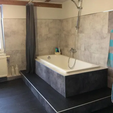 Uwe's Sporthuette Apartment Thale