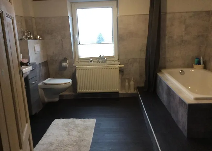 Uwe's Sporthuette Apartment *