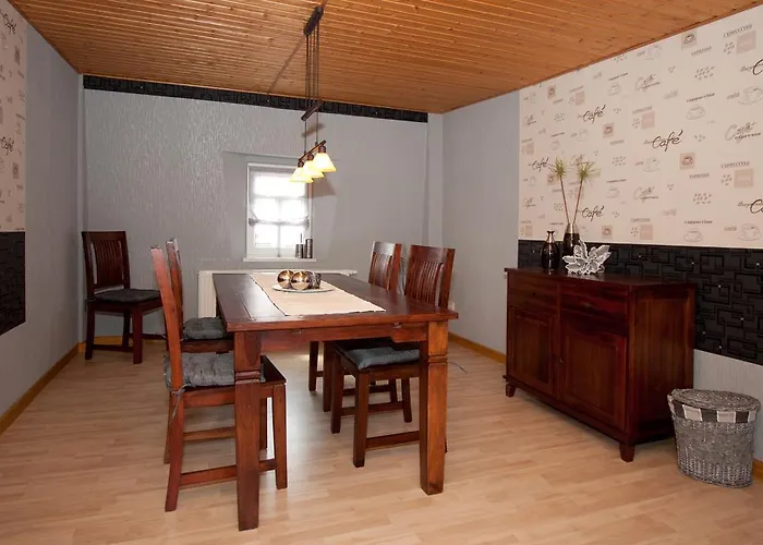 Uwe's Sporthuette Apartment Thale